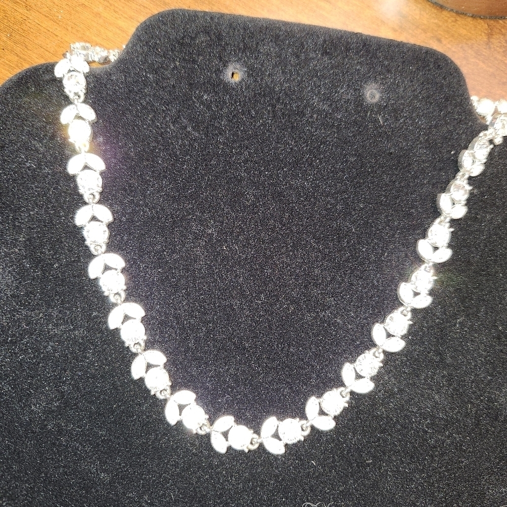 Rhinestone Necklace GORGEOUS! - Picture 2 of 4